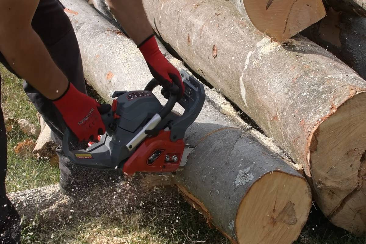 Ce specificații tehnice contează cel mai mult la o drujbă de calitate?