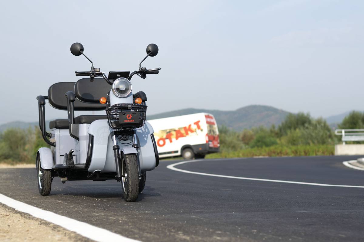 Ghid esențial pentru alegerea unui triciclu electric fără permis pentru vârstnici