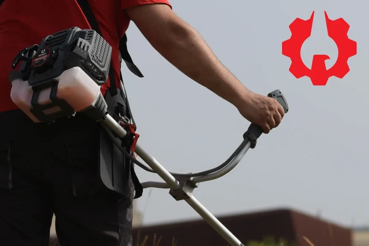 De ce se oprește motocoasa când accelerez? 5 cauze posibile și soluții