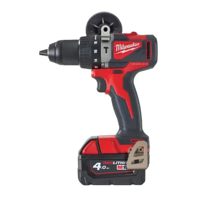 Milwaukee 4933464560 M18BLPD2-402X MASINA DE GAURIT CU ACUM. IN2 2×4.00AH